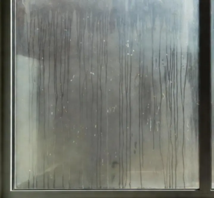 Przykłady realizacji mycia okien przed i po czyszczeniu